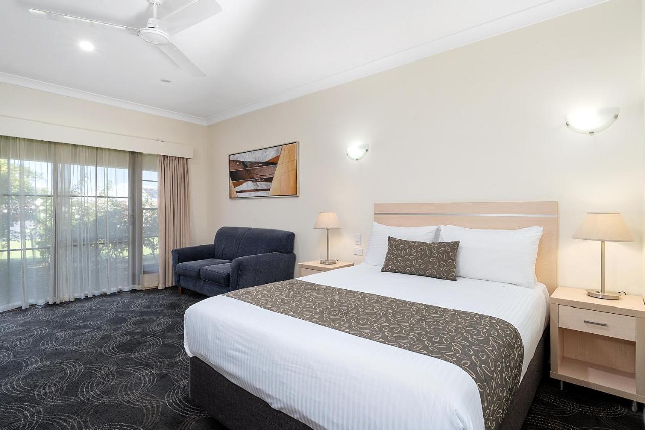 Heritage Motor Motel 4*